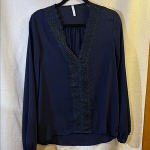 Sage Nordstrom M Stylish Navy Crepe Long Sleeve Pullover Lace Trimmed Tunic Chic